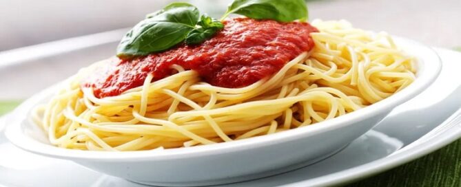 Meglio gli spaghetti: fanno ingrassare meno.
