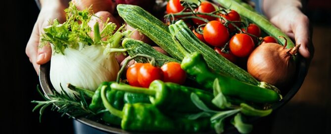 |7 buoni motivi per iniziare ogni pasto con le verdure
