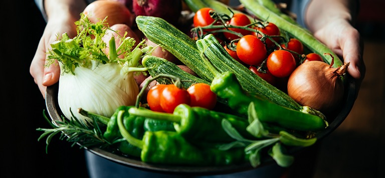 |7 buoni motivi per iniziare ogni pasto con le verdure